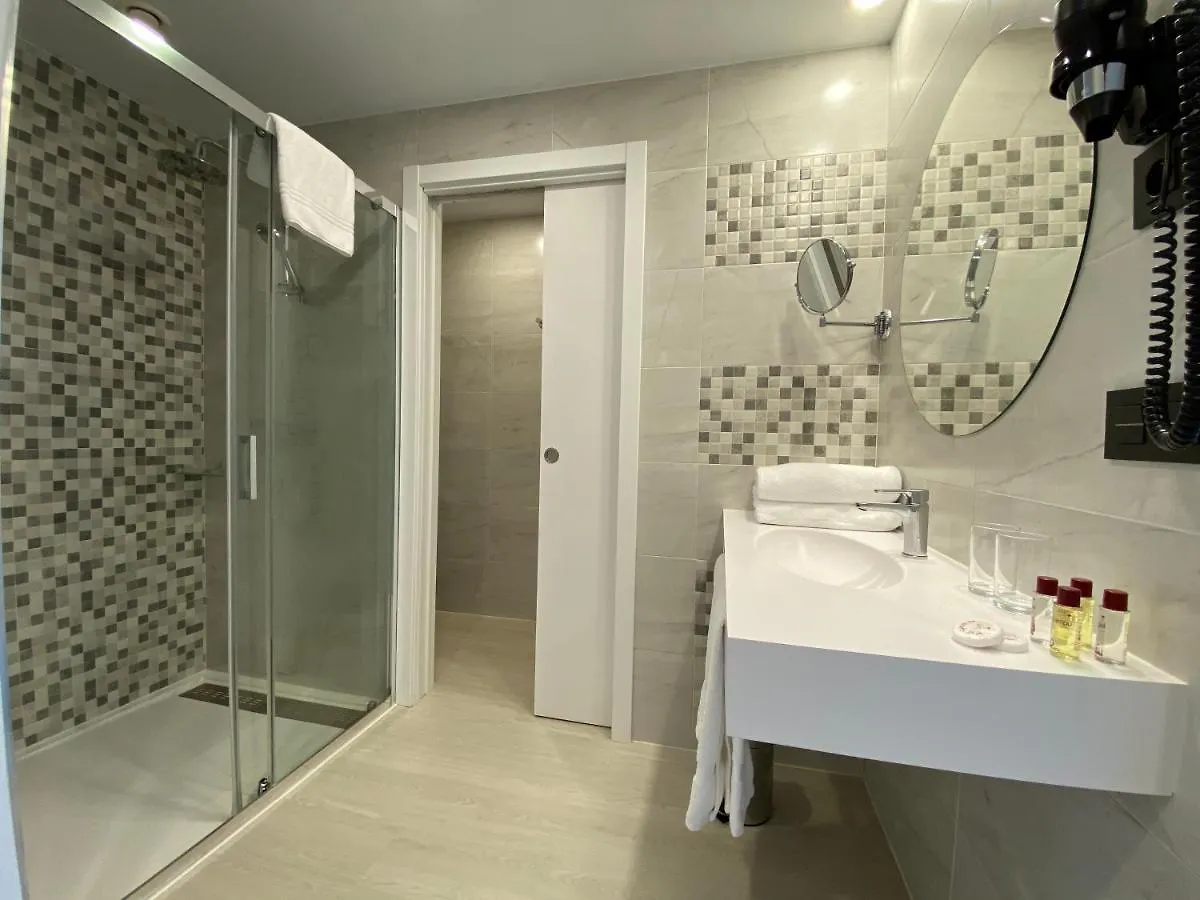 Hotel New Bilbao Airport Derio 3*,  Spain